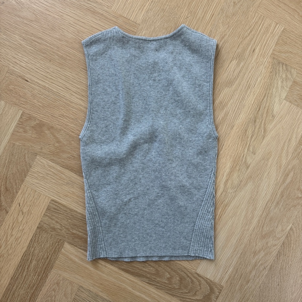 DEREK LAM | Gray Ribbed Tank Top - Picture 4 of 4